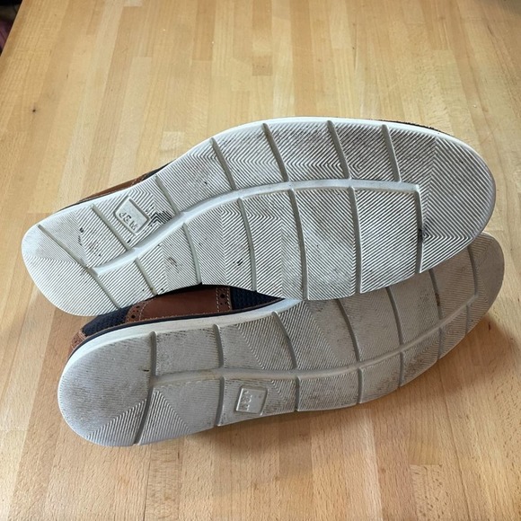 Johnston & Murphy Suede Saddle Oxford - Picture 7 of 8